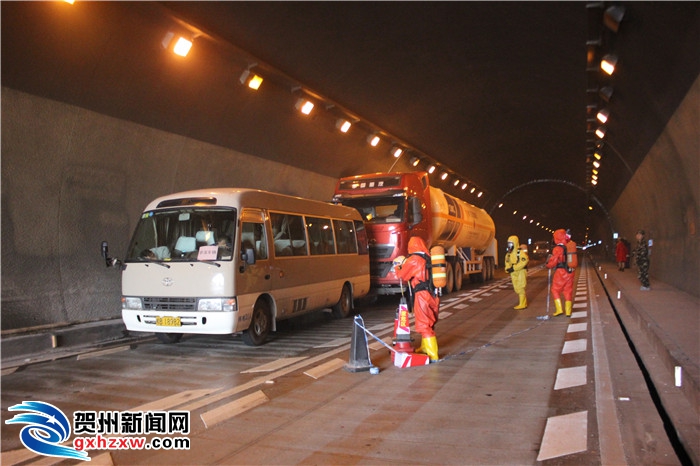 地鐵故障救援_高速公路故障車救援_地獄公路即刻救援